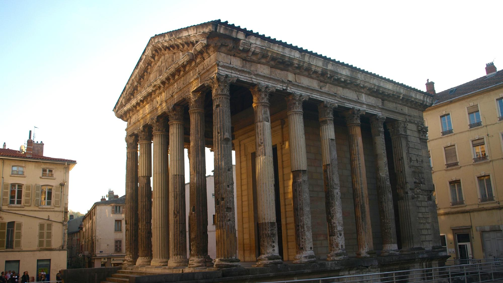 Image temple d'Auguste